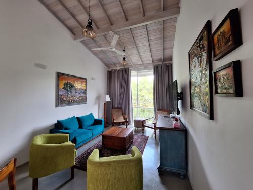 avc_601_sitting_room_from_phone